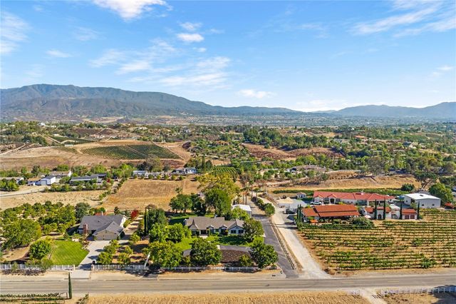 33747 Madera De Playa, Temecula, CA 92592