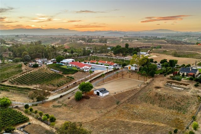 33747 Madera De Playa, Temecula, CA 92592