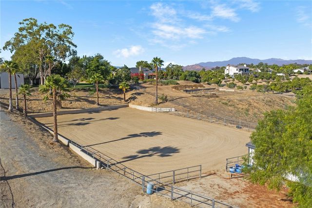 33747 Madera De Playa, Temecula, CA 92592