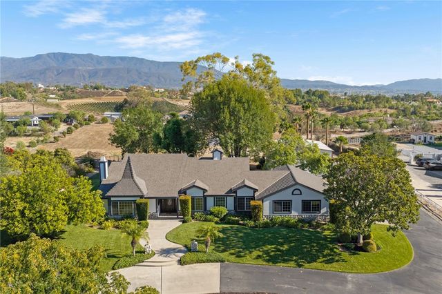33747 Madera De Playa, Temecula, CA 92592