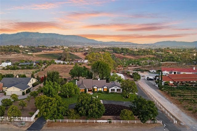 33747 Madera De Playa, Temecula, CA 92592