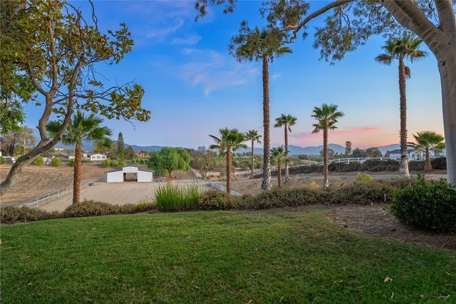33747 Madera De Playa, Temecula, CA 92592
