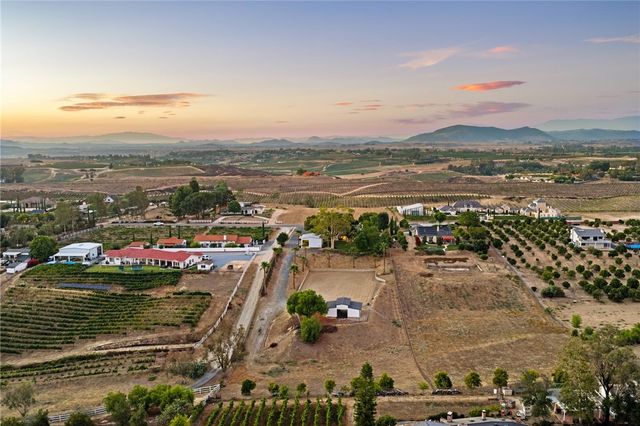 33747 Madera De Playa, Temecula, CA 92592