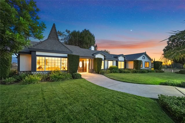 33747 Madera De Playa, Temecula, CA 92592