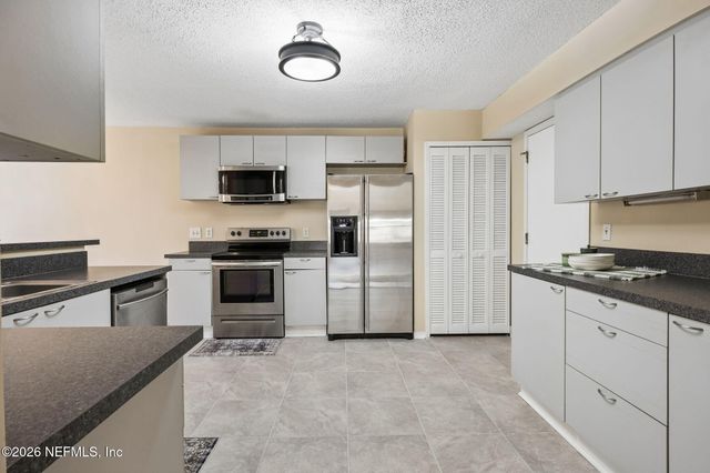 3547 MARSH CREEK Drive, Jacksonville, FL 32277