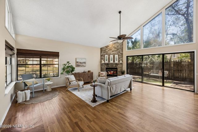 3547 MARSH CREEK Drive, Jacksonville, FL 32277