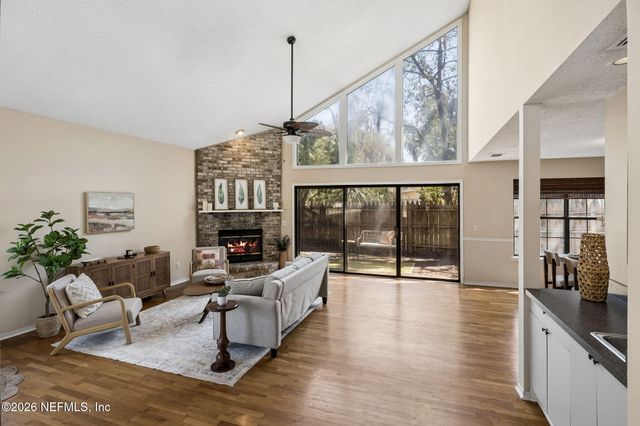 3547 MARSH CREEK Drive, Jacksonville, FL 32277