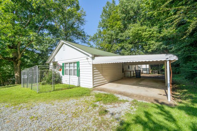 412 Walker St, Waynesboro, TN 38485