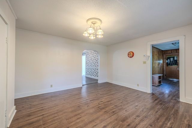412 Walker St, Waynesboro, TN 38485