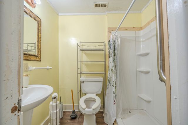 412 Walker St, Waynesboro, TN 38485