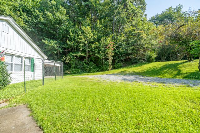 412 Walker St, Waynesboro, TN 38485