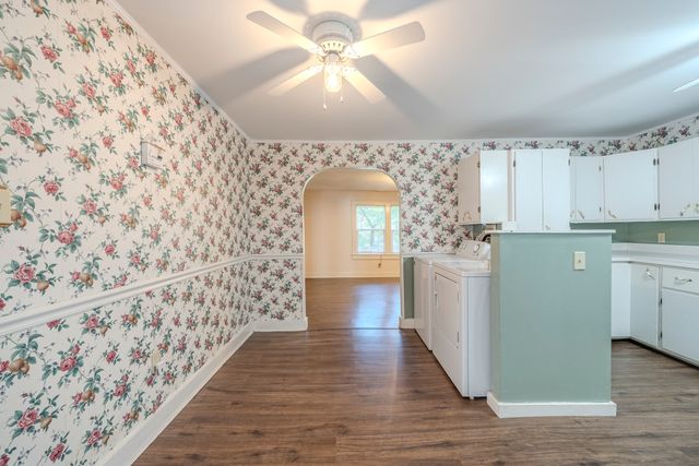 412 Walker St, Waynesboro, TN 38485