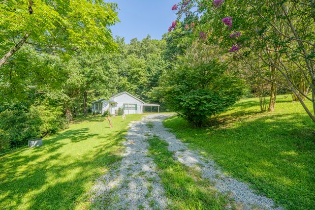 412 Walker St, Waynesboro, TN 38485