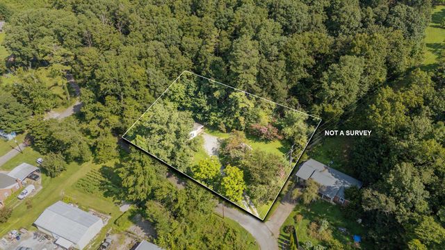 412 Walker St, Waynesboro, TN 38485
