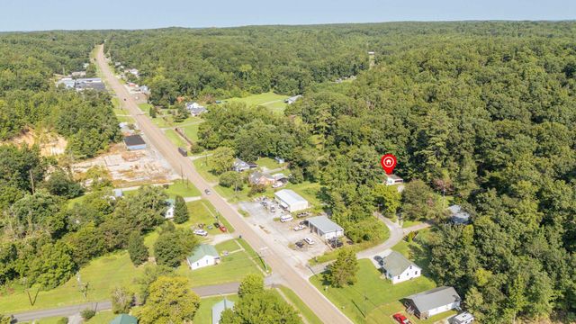 412 Walker St, Waynesboro, TN 38485