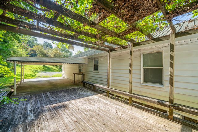 412 Walker St, Waynesboro, TN 38485