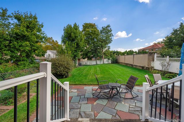 58-19 264th Street, Little Neck, NY 11362