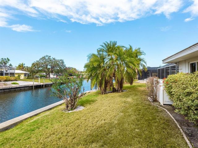 5560 SHADOW LAWN DRIVE, Sarasota, FL 34242