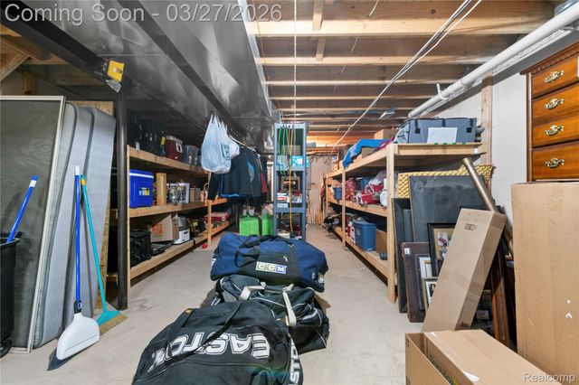 21651 Sylvan Avenue, Brownstown Charter Township, MI 48134