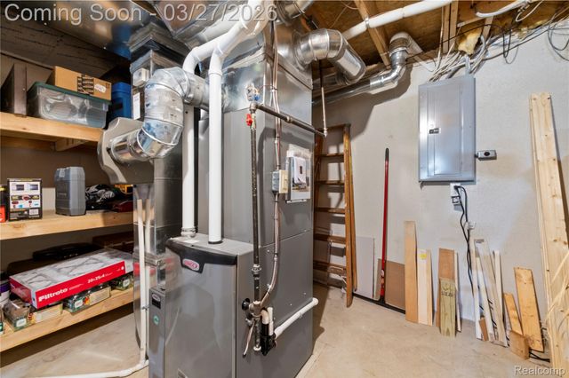 21651 Sylvan Avenue, Brownstown Charter Township, MI 48134