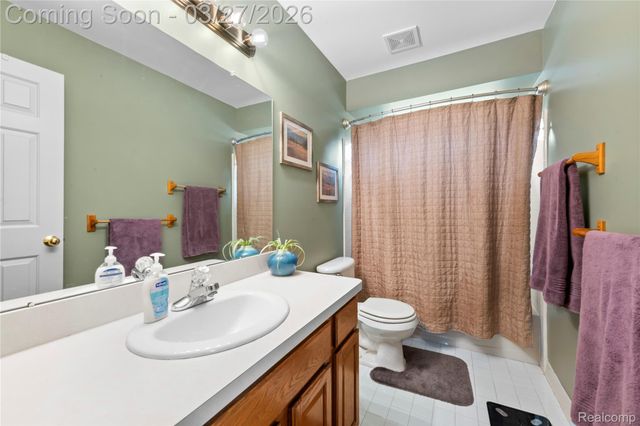 21651 Sylvan Avenue, Brownstown Charter Township, MI 48134