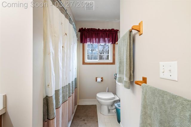 21651 Sylvan Avenue, Brownstown Charter Township, MI 48134