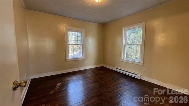 2621 Dr Carver Road, Charlotte, NC 28208