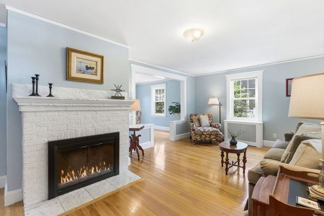 171 Derby Rd, Melrose, MA 02176
