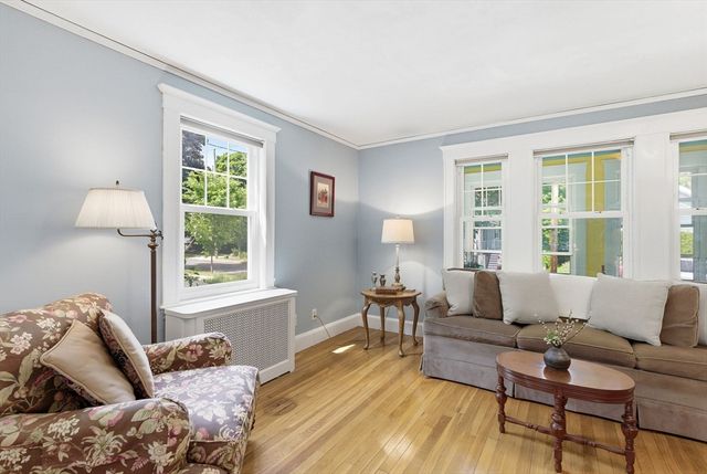 171 Derby Rd, Melrose, MA 02176