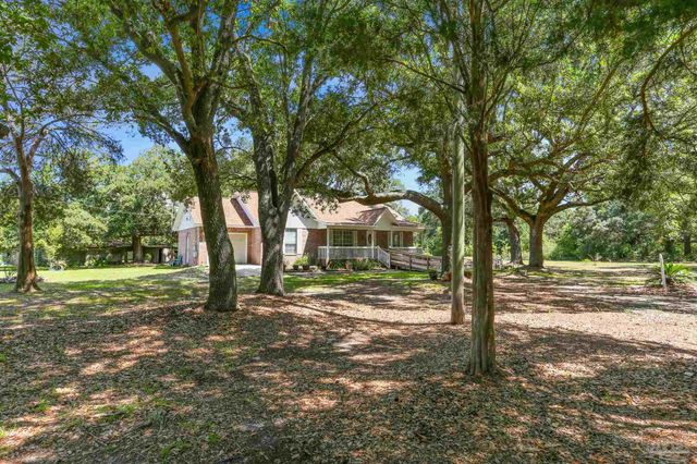 939 Avalon Blvd, Milton, FL 32583