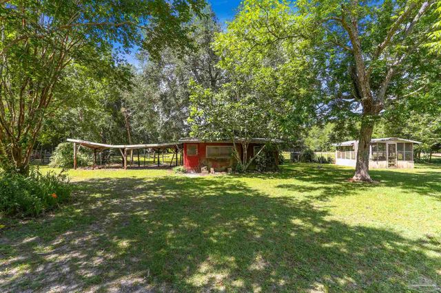 939 Avalon Blvd, Milton, FL 32583