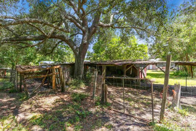 939 Avalon Blvd, Milton, FL 32583