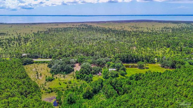 939 Avalon Blvd, Milton, FL 32583