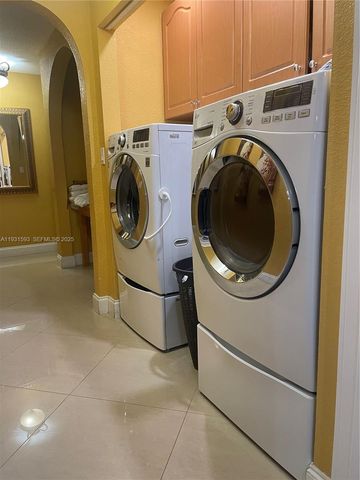 15146 SW 92nd Ter, Miami, FL 33196