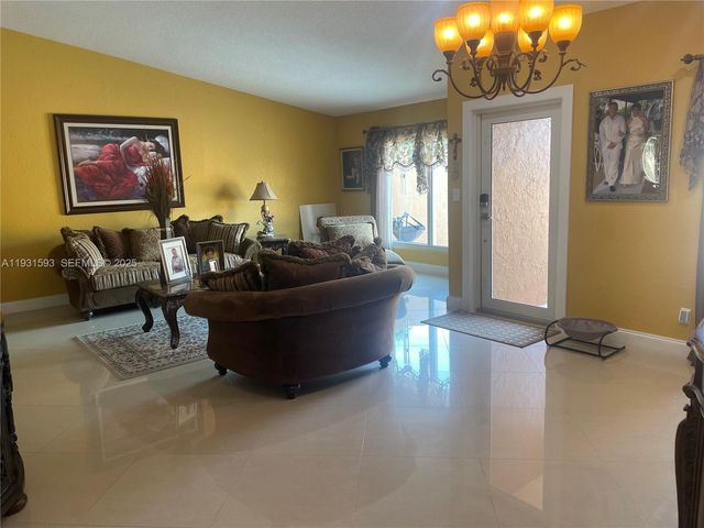 15146 SW 92nd Ter, Miami, FL 33196