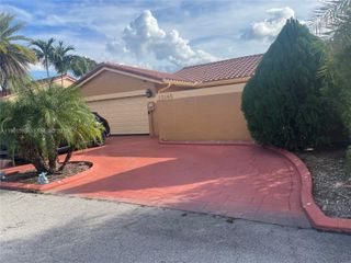 15146 SW 92nd Ter, Miami, FL 33196
