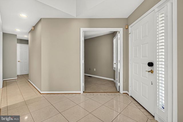 11201 PAVILION CLUB CT, Reston, VA 20194