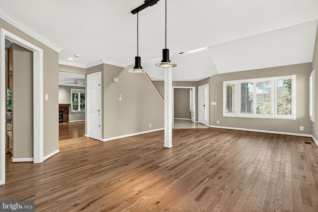 11201 PAVILION CLUB CT, Reston, VA 20194