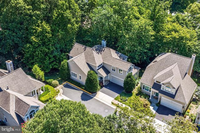 11201 PAVILION CLUB CT, Reston, VA 20194