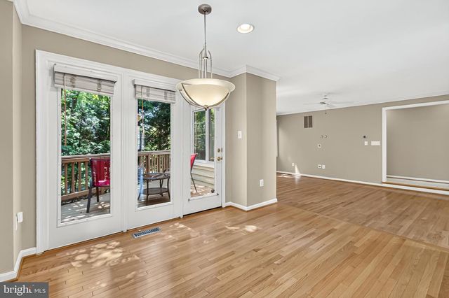 11201 PAVILION CLUB CT, Reston, VA 20194