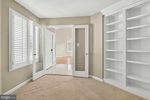 11201 PAVILION CLUB CT, Reston, VA 20194