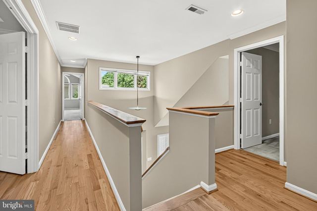 11201 PAVILION CLUB CT, Reston, VA 20194