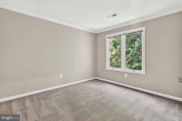 11201 PAVILION CLUB CT, Reston, VA 20194