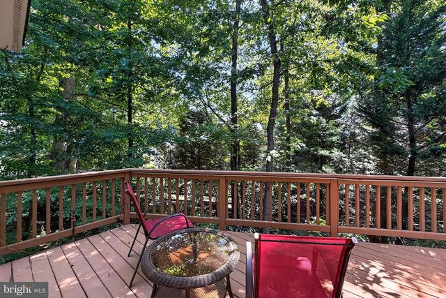 11201 PAVILION CLUB CT, Reston, VA 20194