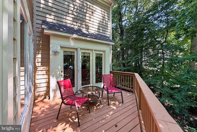 11201 PAVILION CLUB CT, Reston, VA 20194