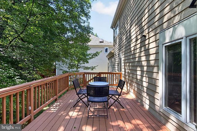 11201 PAVILION CLUB CT, Reston, VA 20194