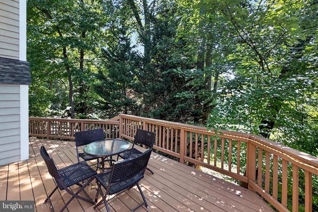 11201 PAVILION CLUB CT, Reston, VA 20194