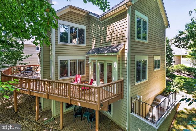 11201 PAVILION CLUB CT, Reston, VA 20194