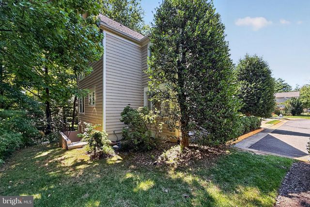 11201 PAVILION CLUB CT, Reston, VA 20194