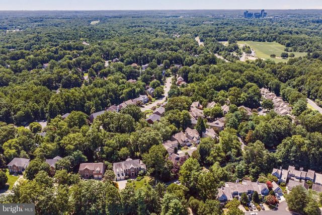 11201 PAVILION CLUB CT, Reston, VA 20194